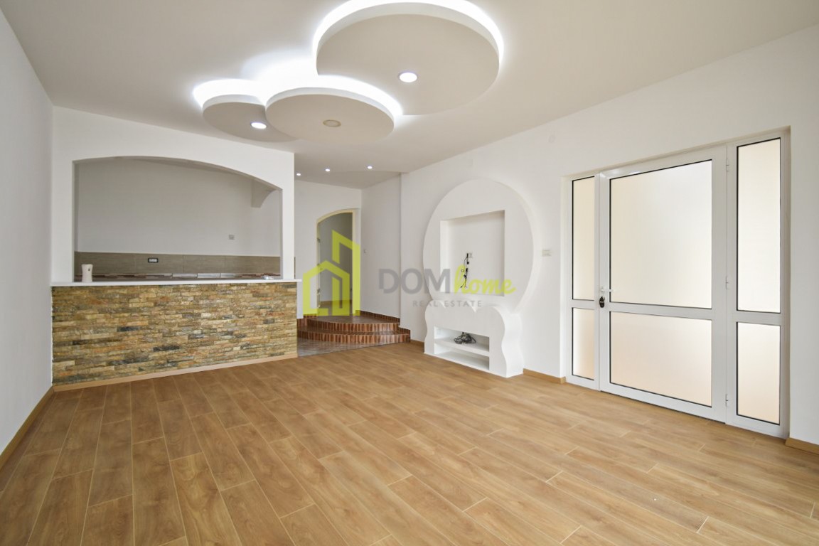 Dvosoban stan 90m2, Drač